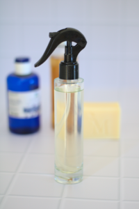 Lire la suite à propos de l’article L’après shampoing démêlant parfait : La recette simplissime !
