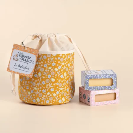 La-savonnerie-de-Marcel-Savonnerie-artisanale-Baluchon-Jaune-avec-son-duo-de-savon